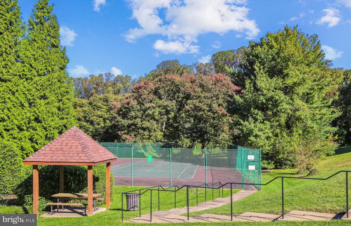 2300 Pimmit Drive, Unit 1012 Falls Church, VA 22043 - Photo 32 of 34 Tennis Court