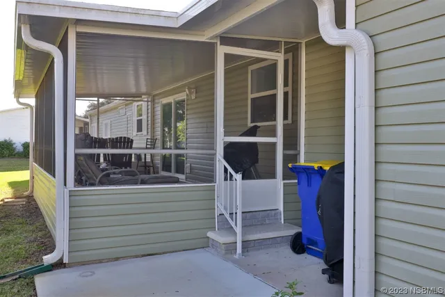 a view of front door and porch