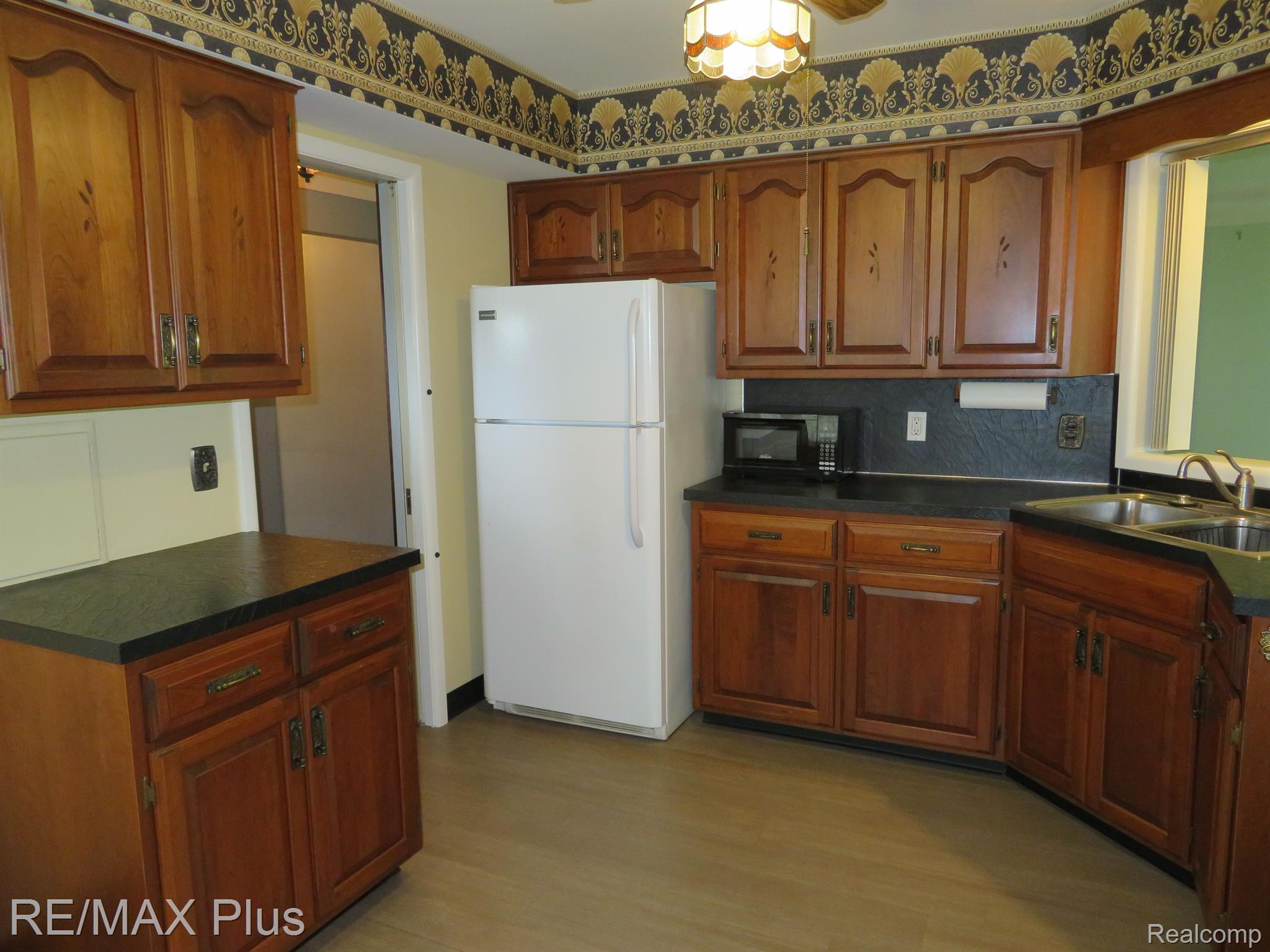 3401 Miller Road Flint, MI 48503 - Photo 3 of 24 Gallery Image 3