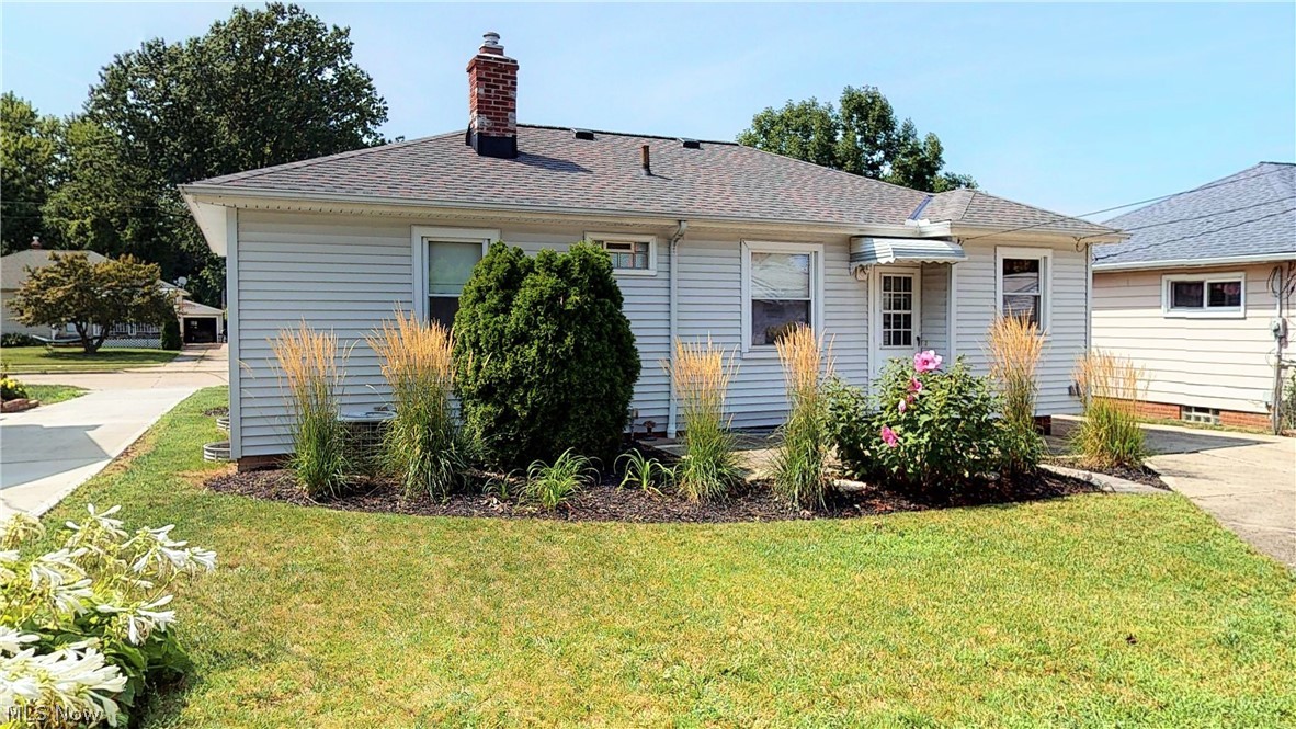 1575 Rush Road Wickliffe, OH 44092 - Photo 21 of 23 Patio and beautiful landscaping in the back yard - great for outdoor entertaining