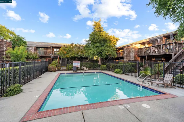 $383,000 | 2450 Walters Way, Unit 2, Concord, CA 94520