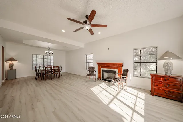 $2,500 | 5440 West Beryl Avenue, Glendale, AZ 85302