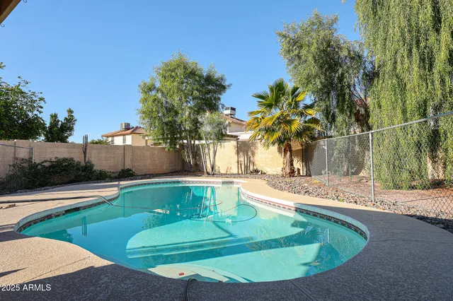 $2,500 | 5440 West Beryl Avenue, Glendale, AZ 85302