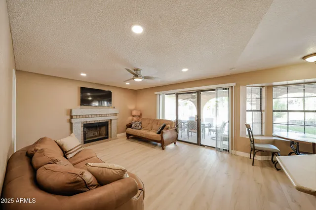 $2,500 | 5440 West Beryl Avenue, Glendale, AZ 85302