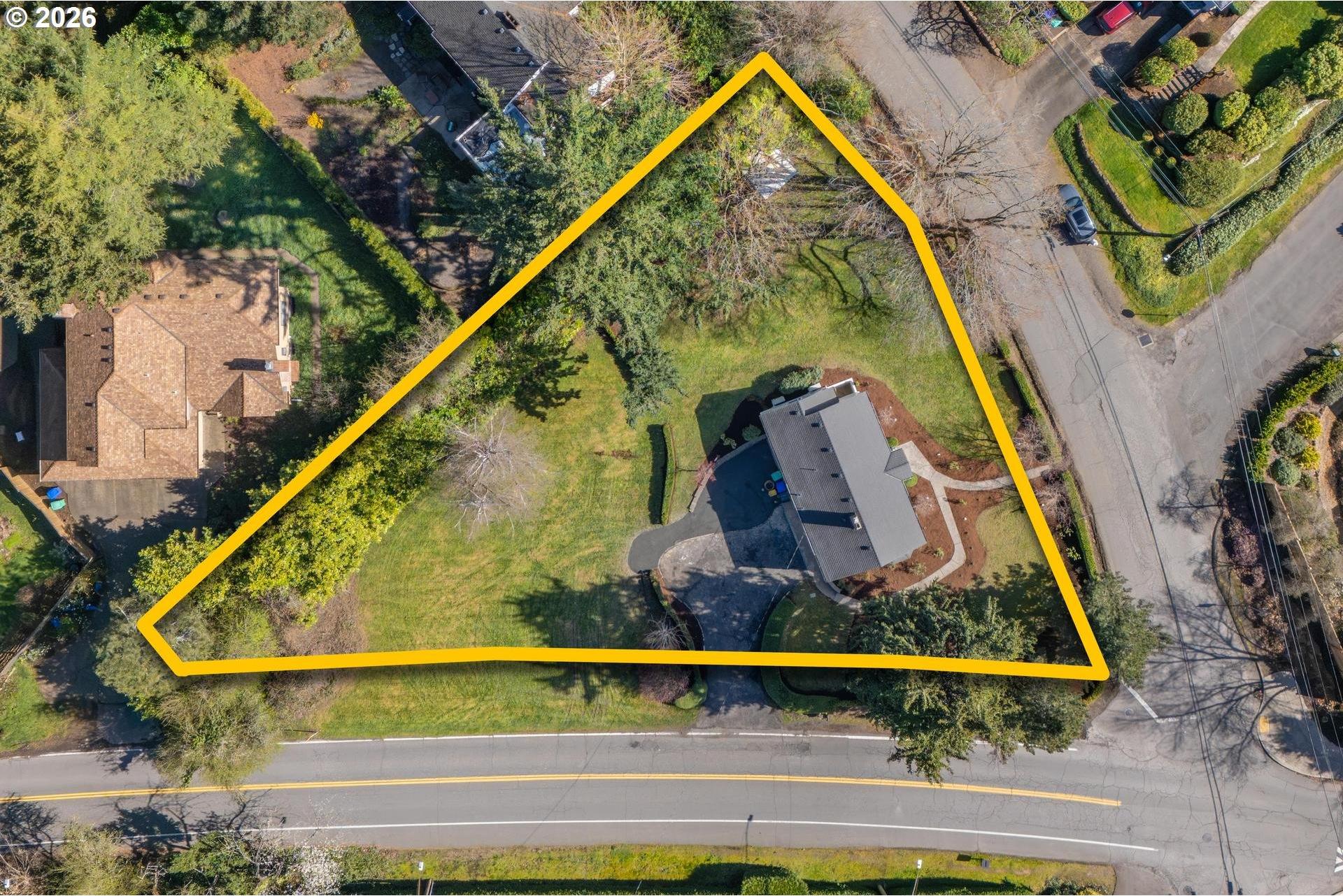 1815 Southwest Sunset Boulevard Portland, OR 97239 - Photo 2 of 36 Gallery Image 2