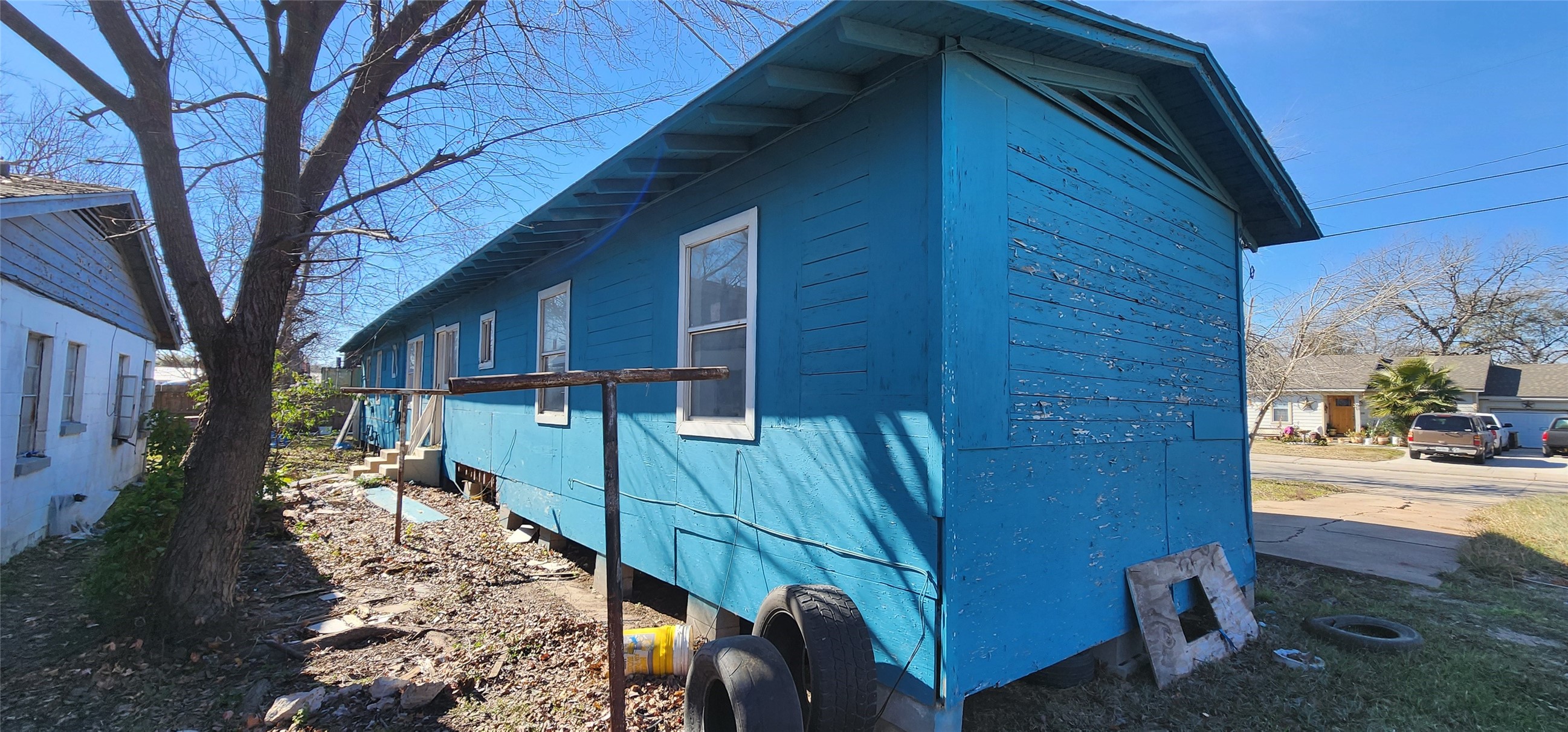 219 Witter Street Pasadena, TX 77506 - Photo 7 of 7 a front view of a house with a yard