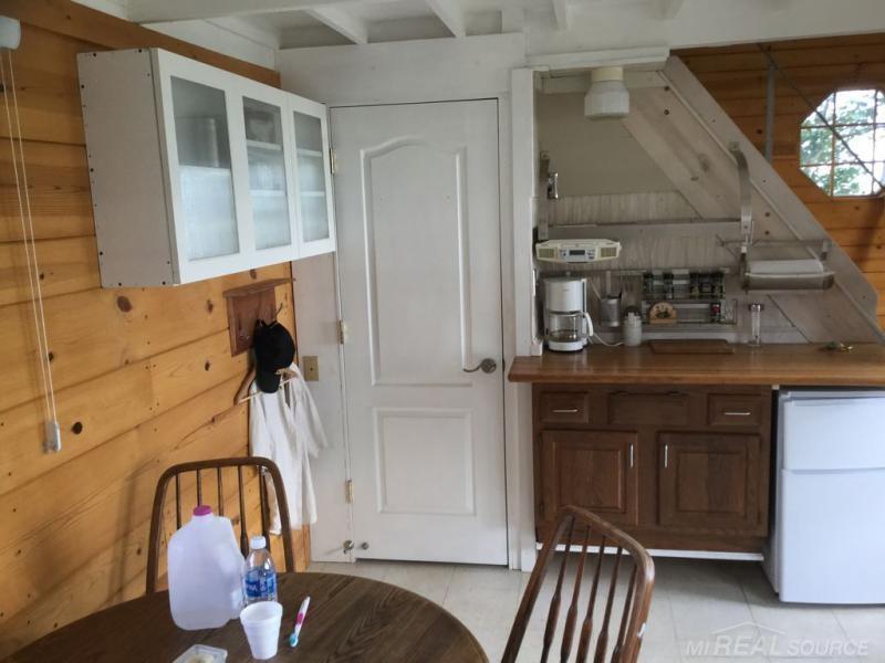 4838 North Lakeshore Road Deckerville, MI 48427 - Photo 7 of 19 Gallery Image 7