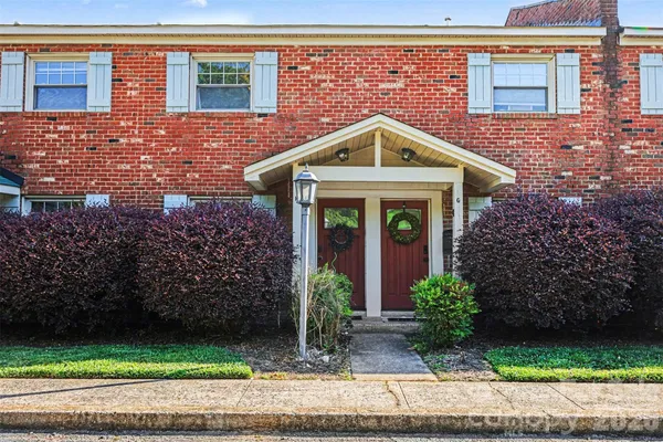 $259,900 | 1201 Green Oaks Lane, Charlotte, NC 28205