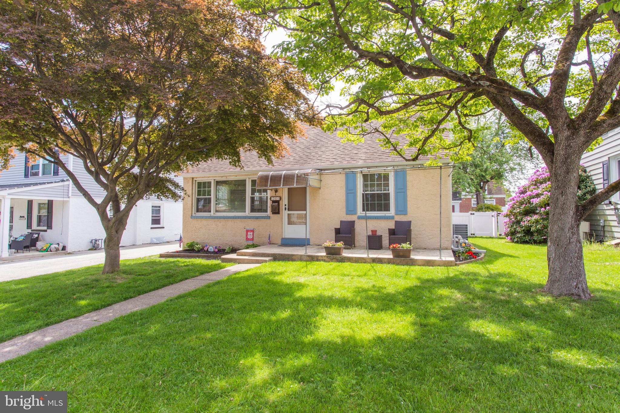 215 Rolling Road Broomall, PA 19008 - Photo 1 of 36 Welcome to 215 Rolling Road!