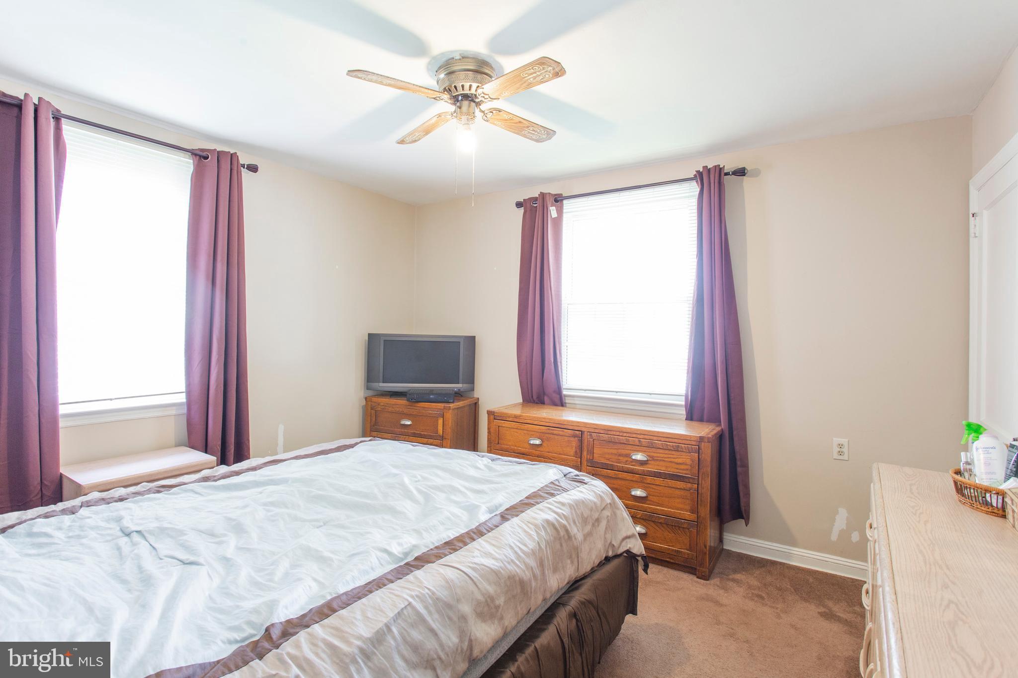 215 Rolling Road Broomall, PA 19008 - Photo 13 of 36 Gallery Image 13