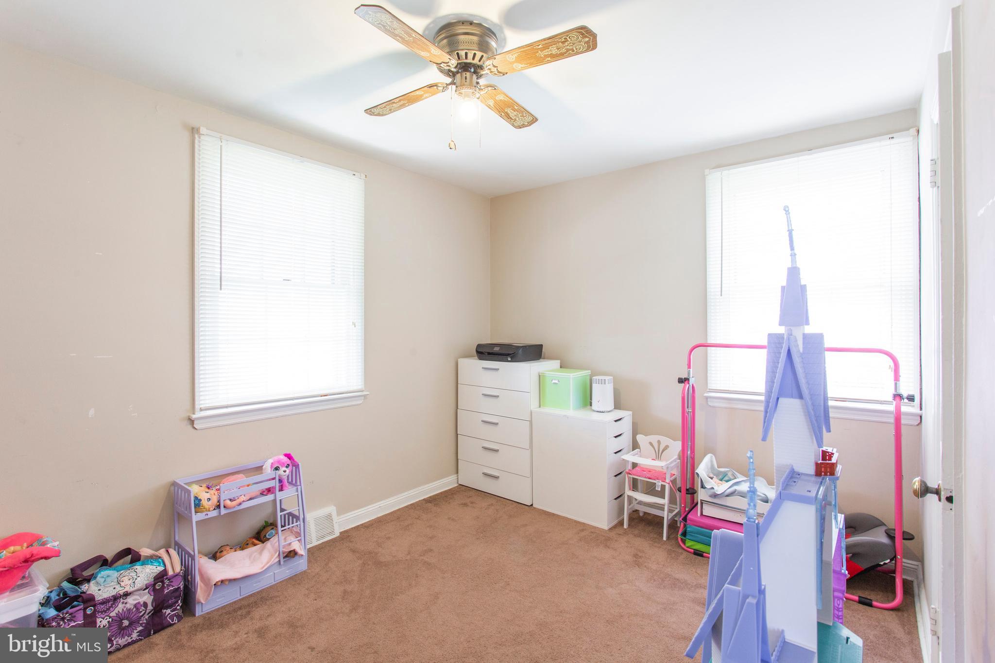 215 Rolling Road Broomall, PA 19008 - Photo 16 of 36 Gallery Image 16