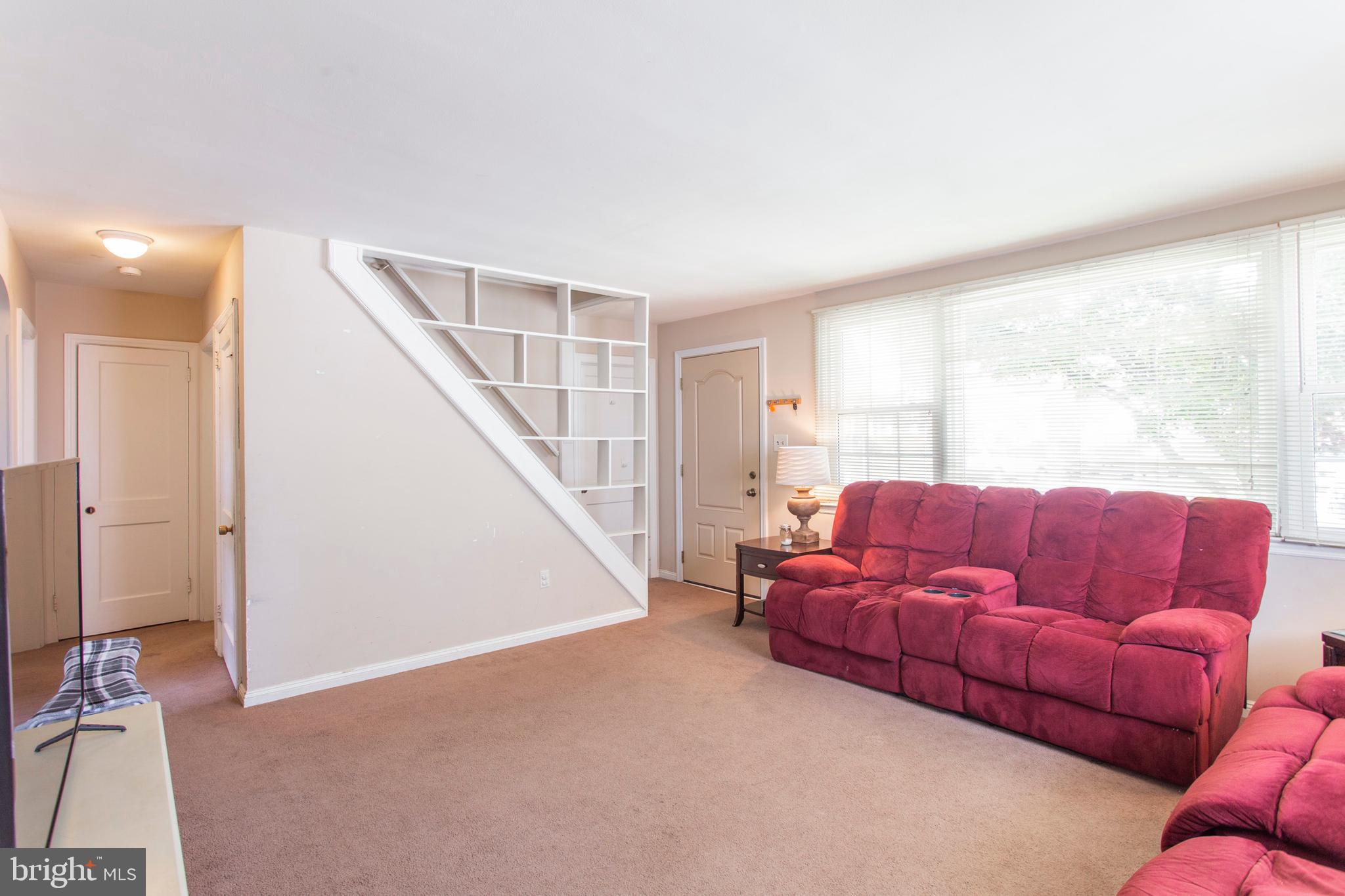 215 Rolling Road Broomall, PA 19008 - Photo 5 of 36 Gallery Image 5