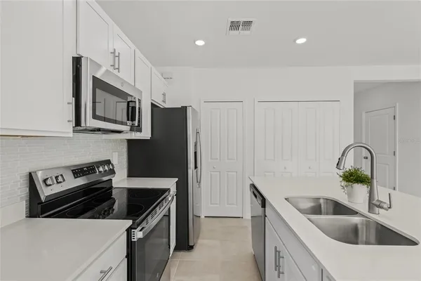 $2,345 | 14126 Lilac Sky Terrace, Bradenton, FL 34211