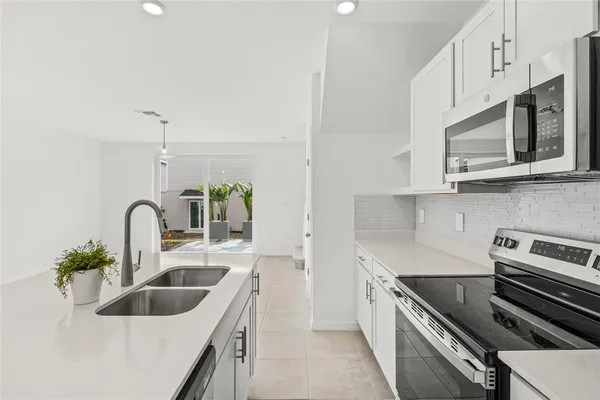 $2,345 | 14126 Lilac Sky Terrace, Bradenton, FL 34211