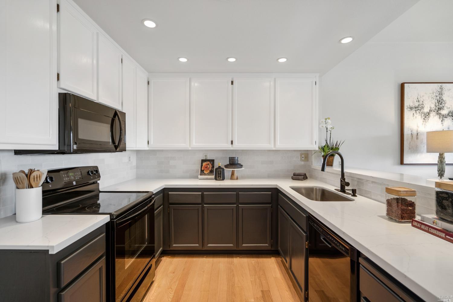 30 Laurel Drive Corte Madera, CA 94925 - Photo 16 of 32