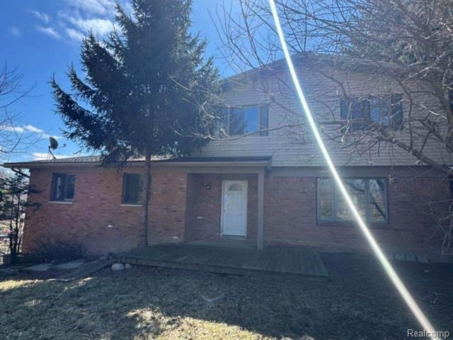 8190 Faussett Road Fenton, MI 48430 - Photo 1 of 2