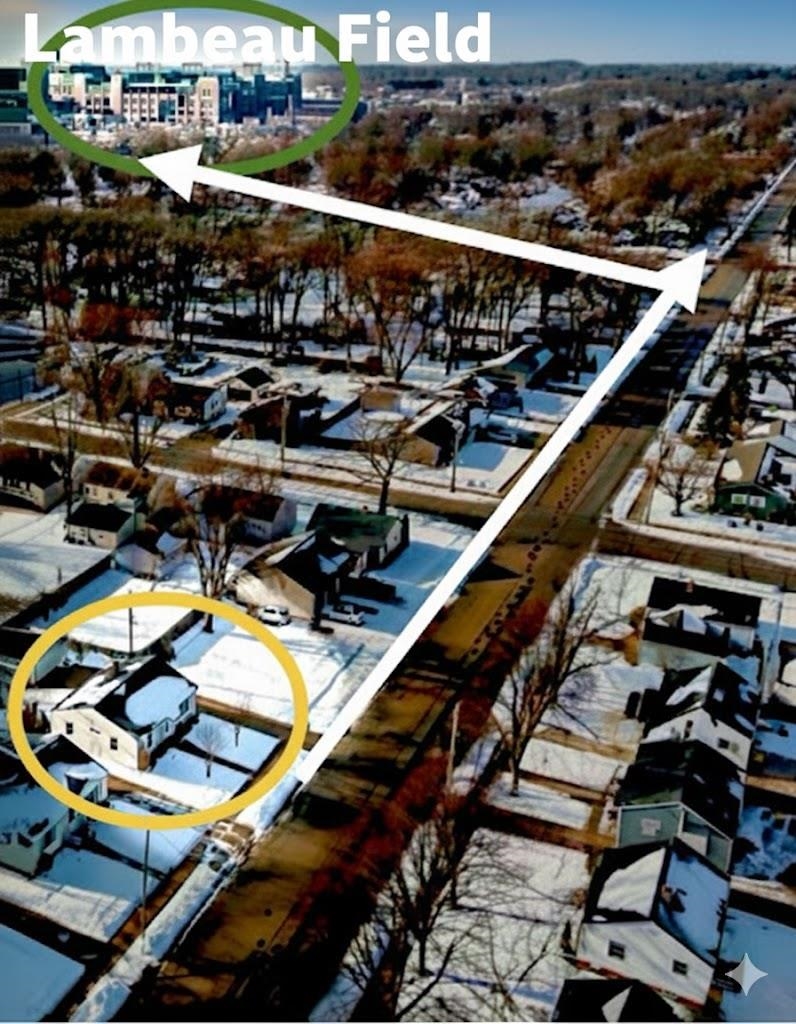 963 Liberty Street Green Bay, WI 54304 - Photo 2 of 37