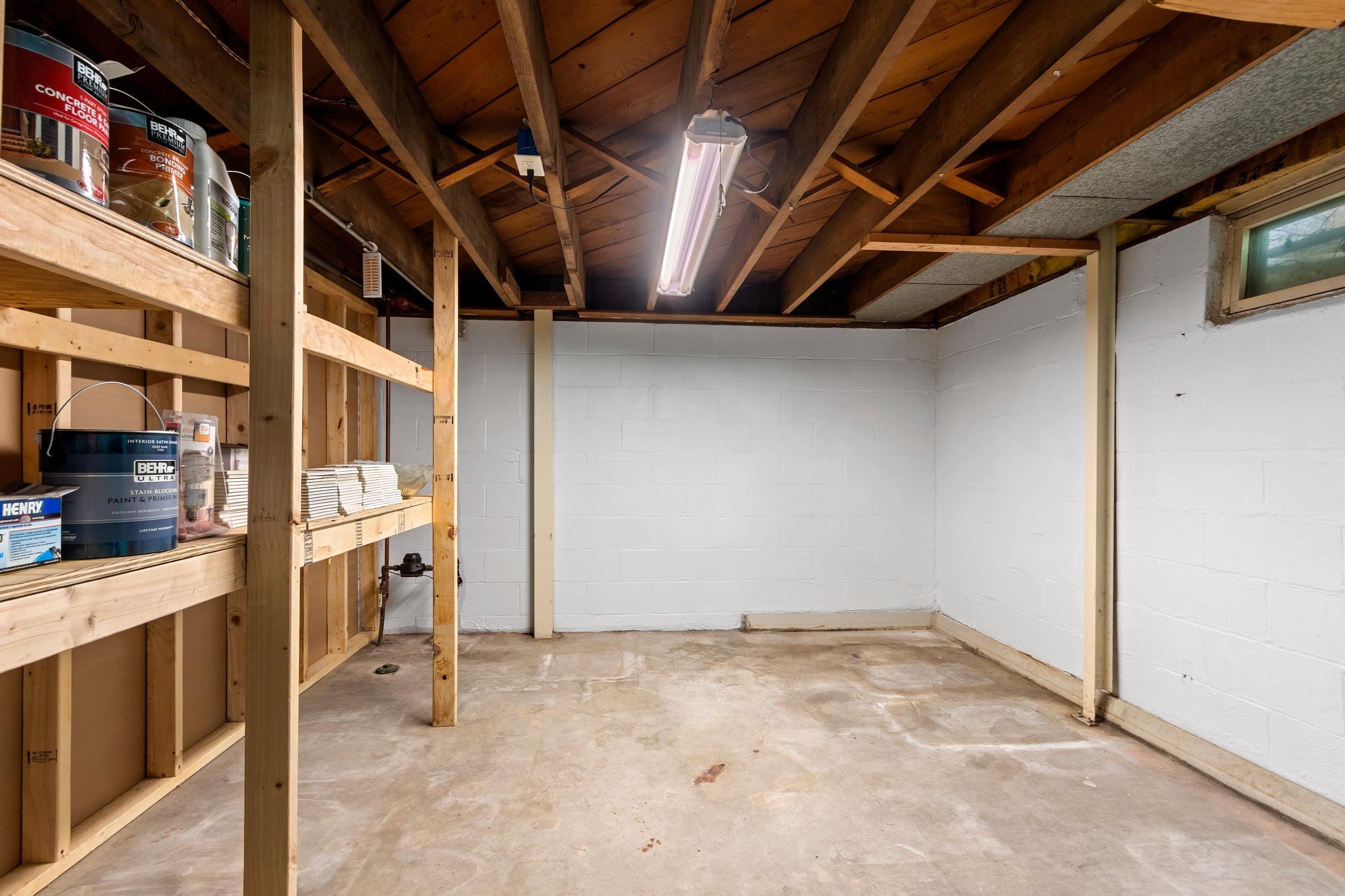 963 Liberty Street Green Bay, WI 54304 - Photo 23 of 37