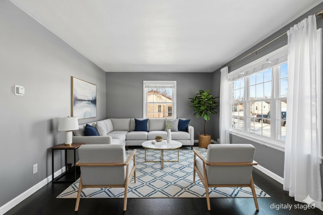 963 Liberty Street Green Bay, WI 54304 - Photo 4 of 37