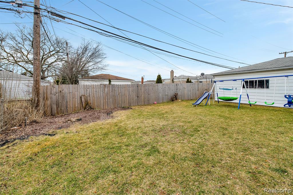 12928 Martin Road Warren, MI 48088 - Photo 20 of 21 Gallery Image 20