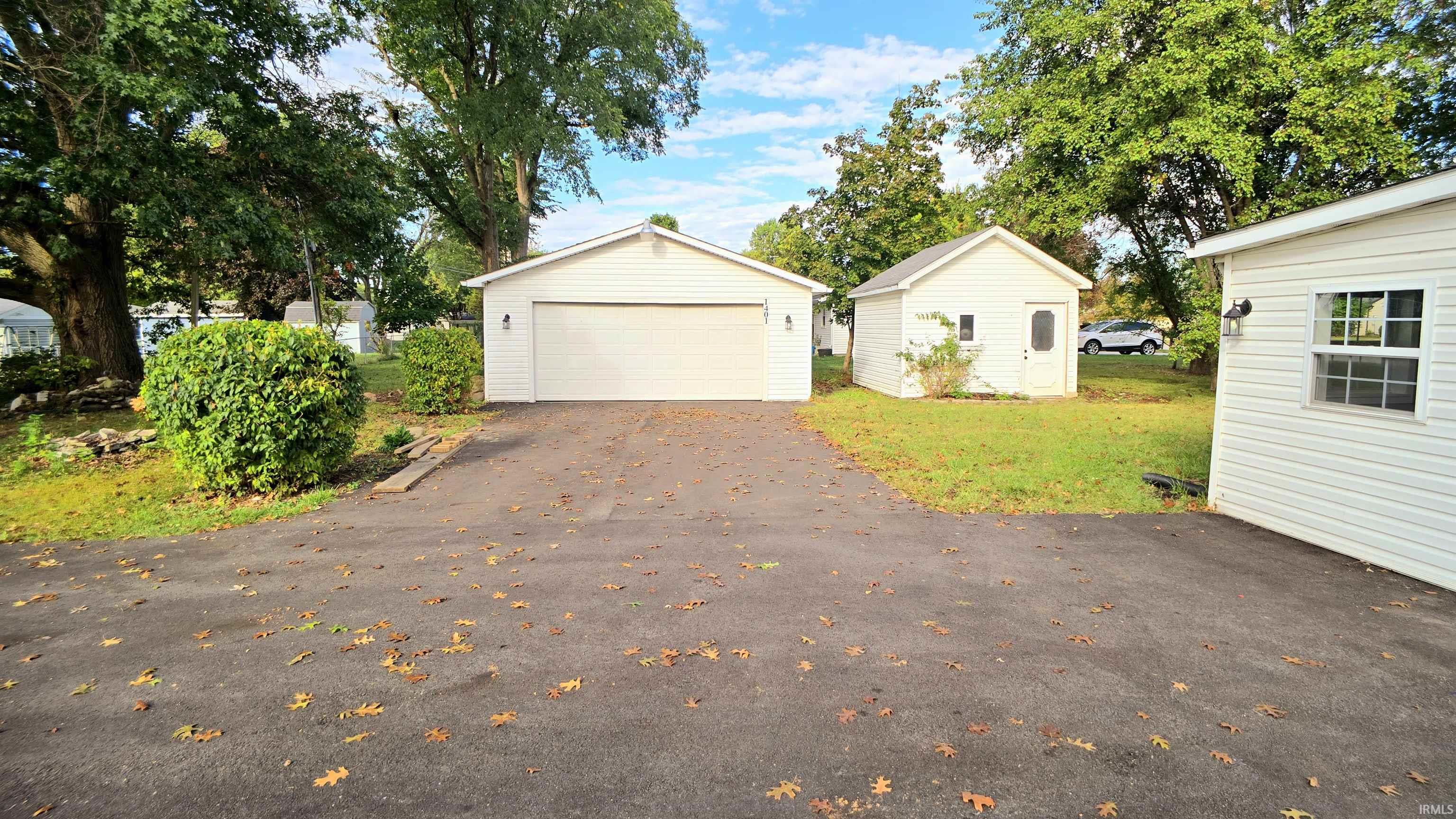 1401 North Quarry Road Marion, IN 46952 - Photo 5 of 34 Gallery Image 5