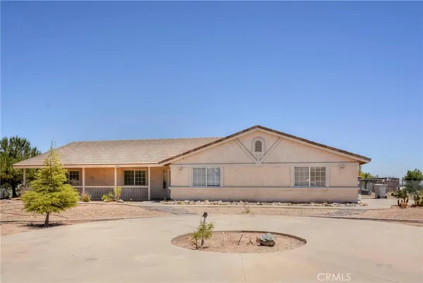 $575,000 | 11020 Lantry Lane, Oak Hills, CA 92344