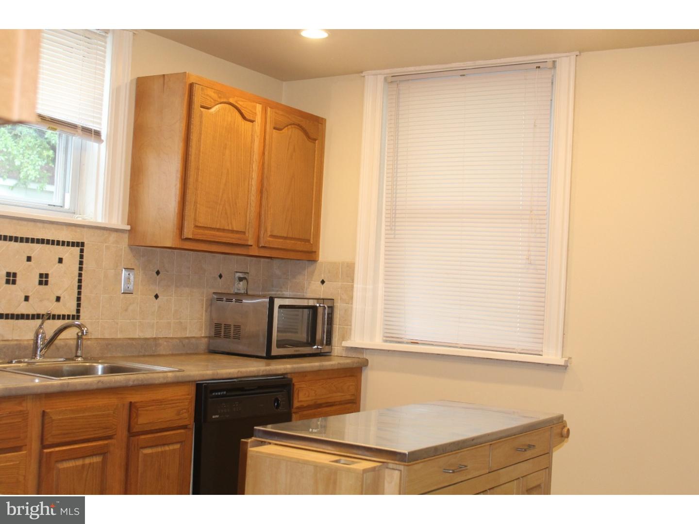 635 Arbor Road Cheltenham, PA 19012 - Photo 9 of 24 Kitchen