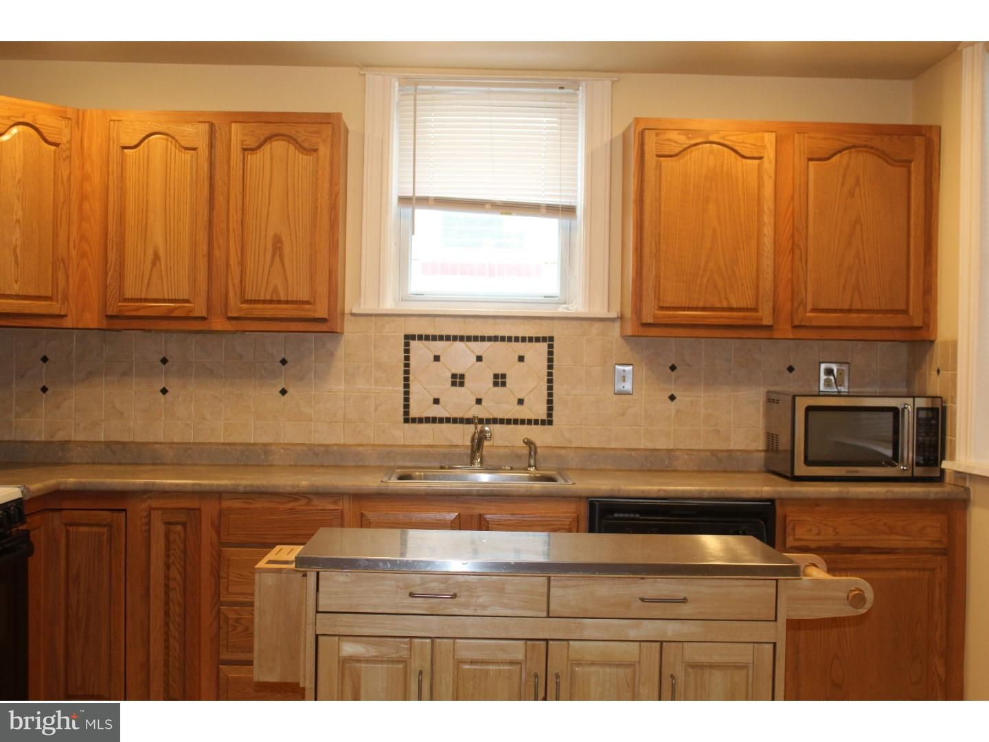 635 Arbor Road Cheltenham, PA 19012 - Photo 10 of 24 Kitchen