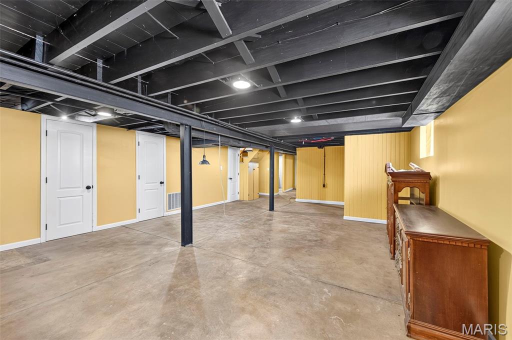 9322 MacKenzie Road Affton, MO 63123 - Photo 27 of 35 Gallery Image 27
