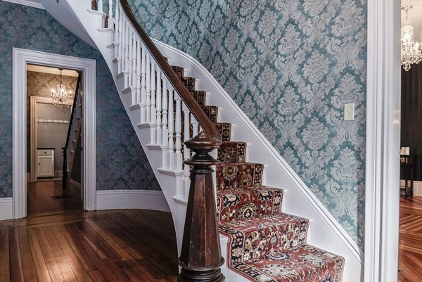 16 Williams Street Salem, MA 01970 - Photo 2 of 30