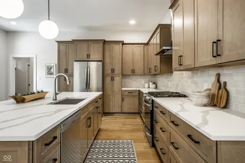 $550,000 | 3868 North Park Avenue, Indianapolis, IN 46205