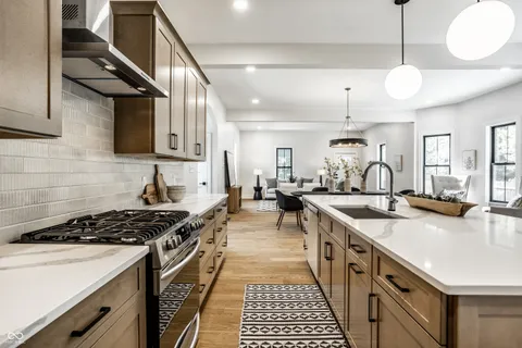 $550,000 | 3868 North Park Avenue, Indianapolis, IN 46205