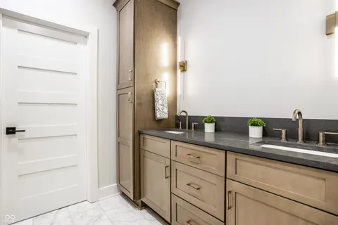 $550,000 | 3868 North Park Avenue, Indianapolis, IN 46205