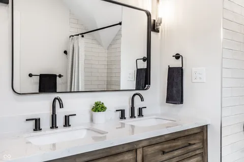 $550,000 | 3868 North Park Avenue, Indianapolis, IN 46205