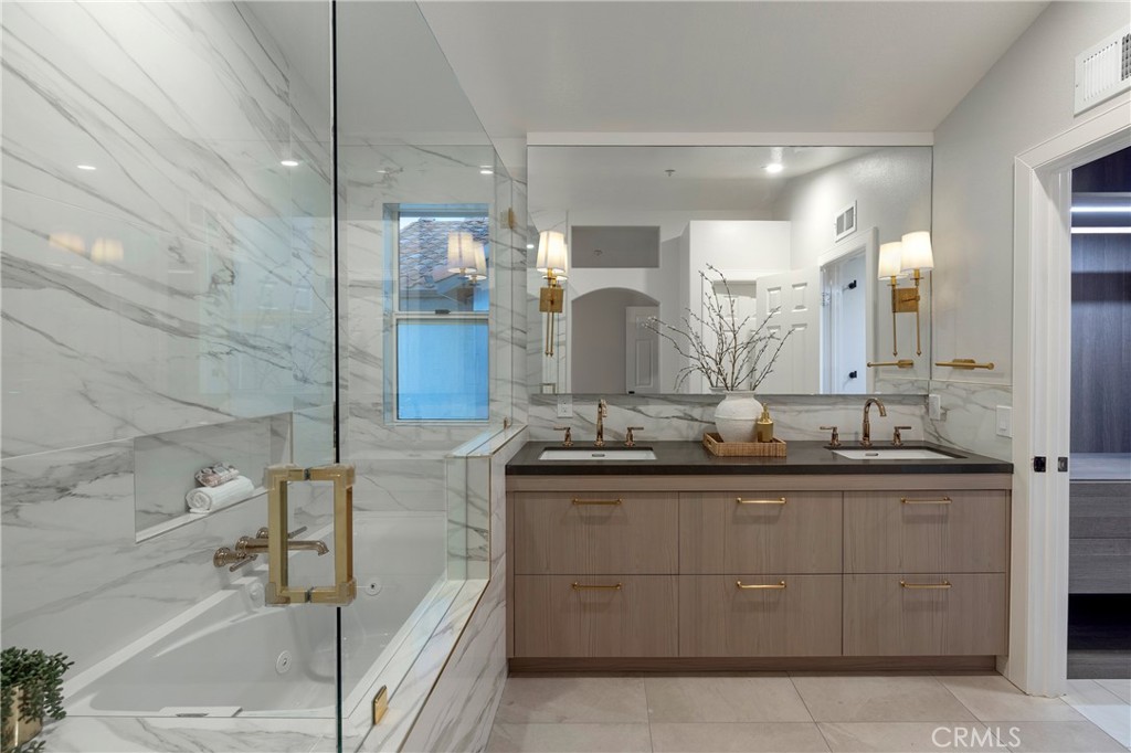 5 Santa Lucia Dana Point, CA 92629 - Photo 35 of 57