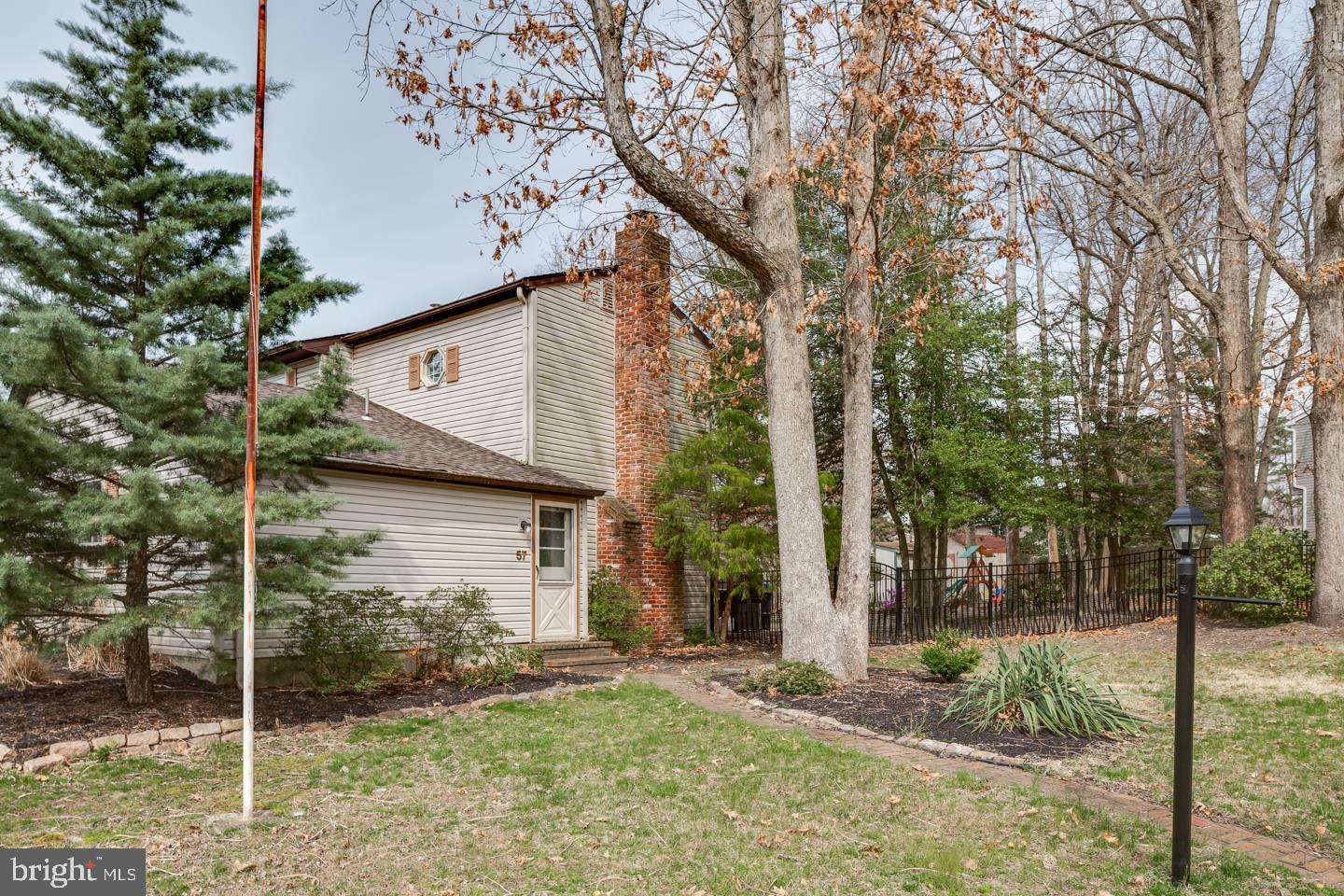 57 Country Club Road Turnersville, NJ 08012 - Photo 27 of 27 side yard