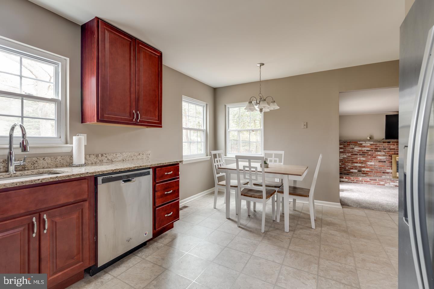 57 Country Club Road Turnersville, NJ 08012 - Photo 8 of 27