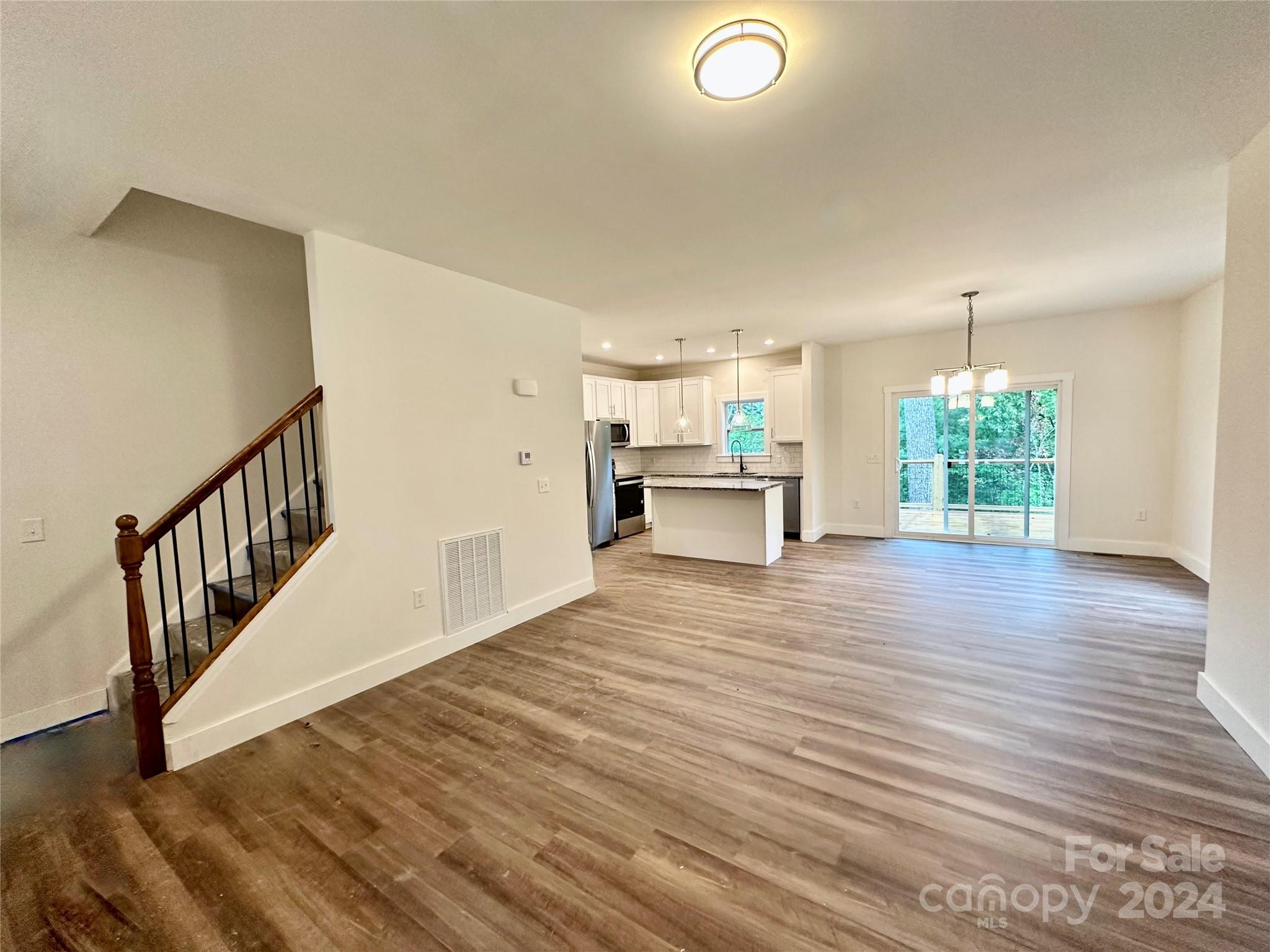 194 Cascade Rdg Road Fairview, NC 28730 - Photo 3 of 17 Gallery Image 3