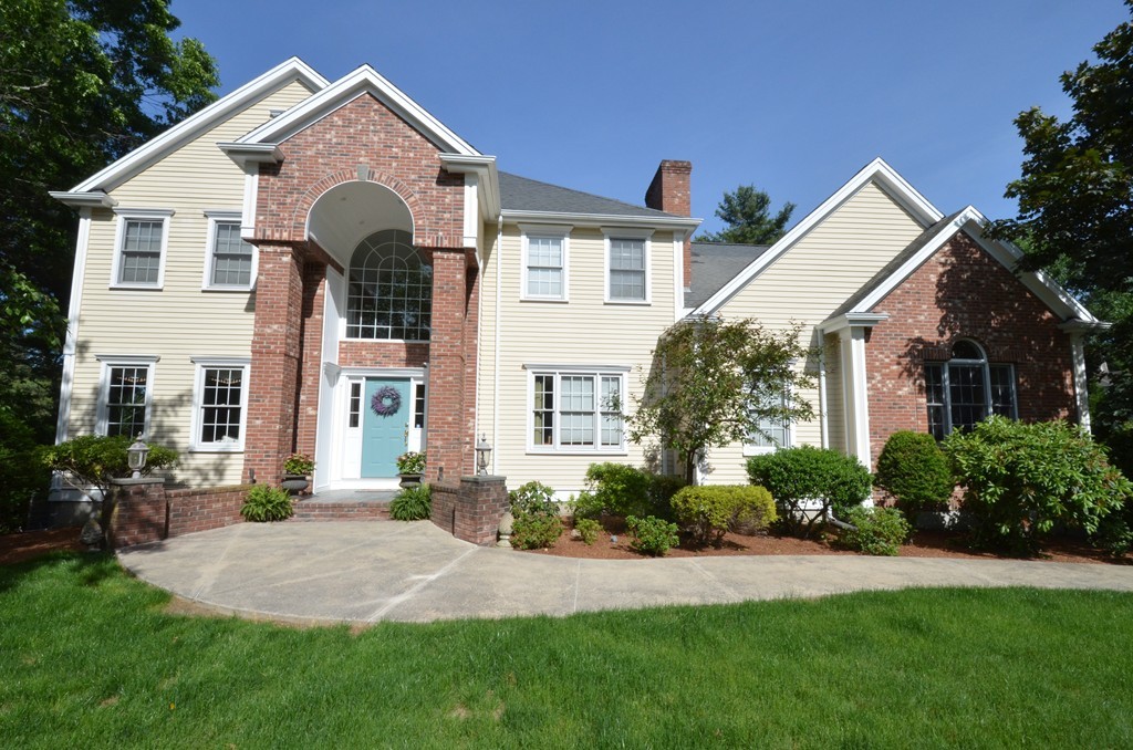 2 High Ridge Circle Franklin, MA 02038 - Photo 1 of 30 Gallery Image 1