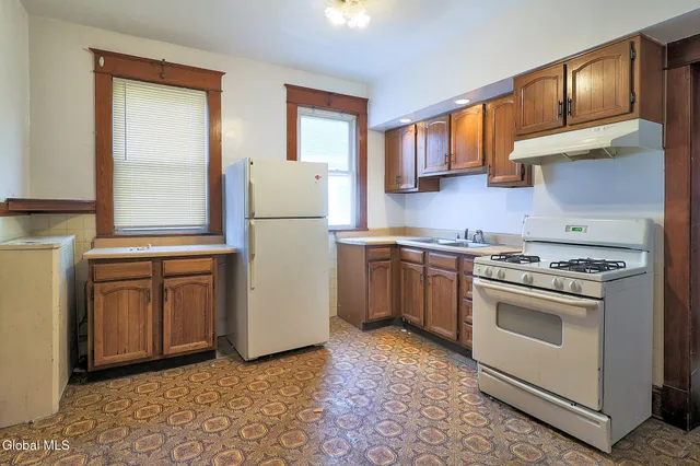 $450,000 | 669 Washington Avenue, Albany, NY 12206