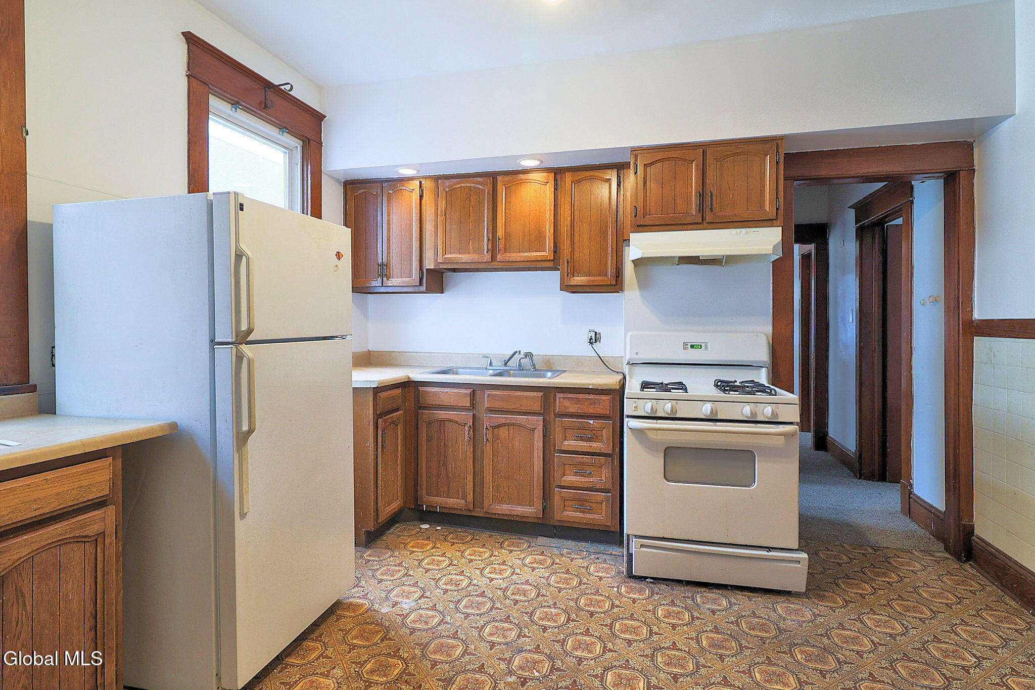 669 Washington Avenue Albany, NY 12206 - Photo 23 of 37 669WashingtonAve-018