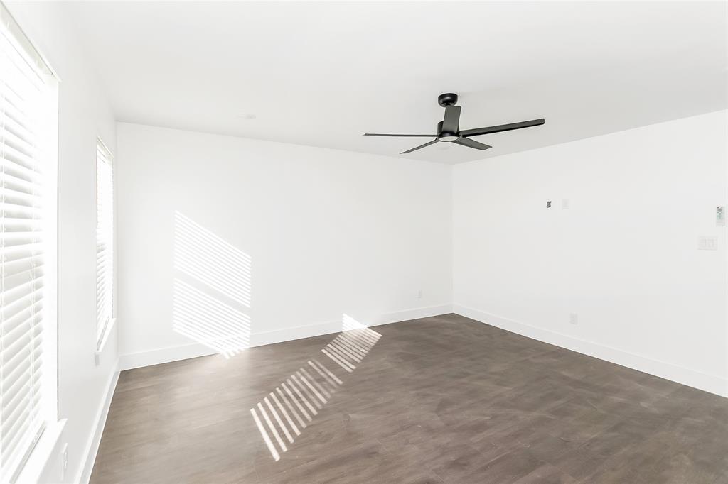 1101 Poindexter Street, Unit A2 Fort Worth, TX 76102 - Photo 21 of 40 a view of empty room