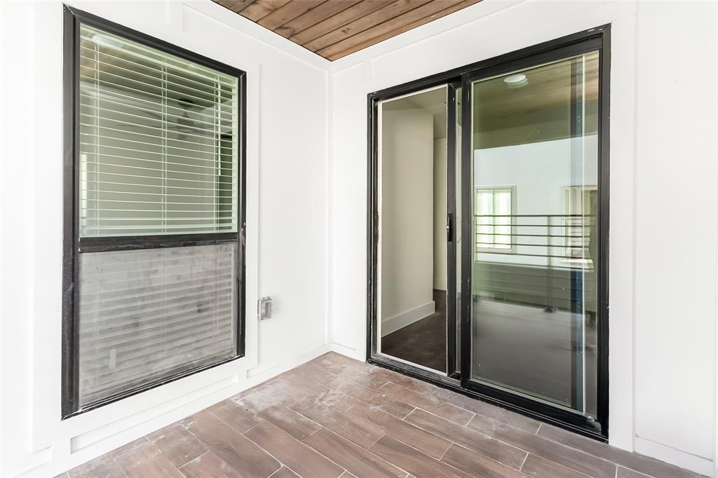 1101 Poindexter Street, Unit A2 Fort Worth, TX 76102 - Photo 32 of 40