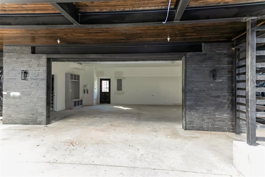 1101 Poindexter Street, Unit A2 Fort Worth, TX 76102 - Photo 37 of 40 a view of an empty room