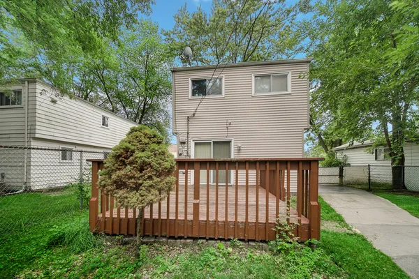 $160,000 | 16913 Western Avenue, Hazel Crest, IL 60429