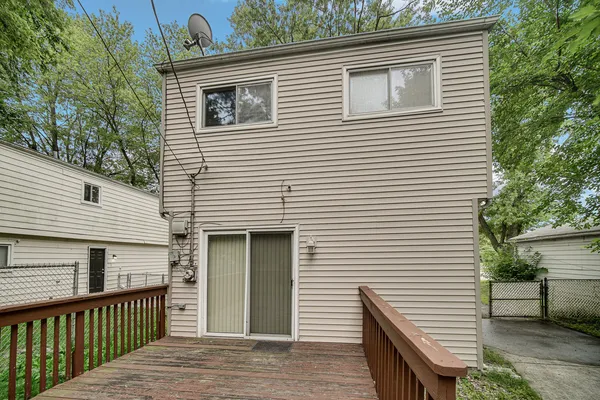 $160,000 | 16913 Western Avenue, Hazel Crest, IL 60429