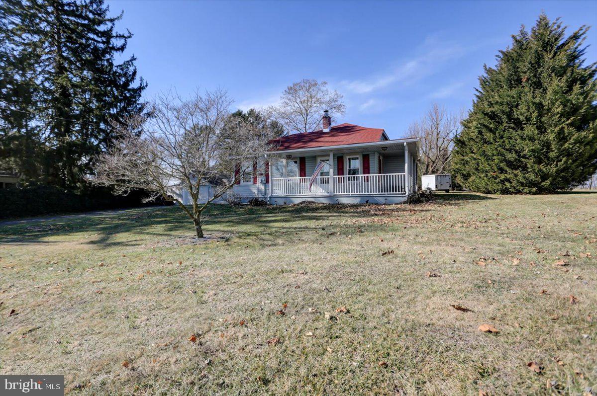 12089 Scott Road Waynesboro, PA 17268 - Photo 3 of 37 Gallery Image 3