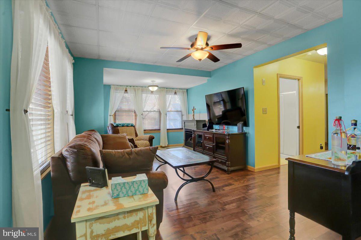 12089 Scott Road Waynesboro, PA 17268 - Photo 8 of 37 Gallery Image 8