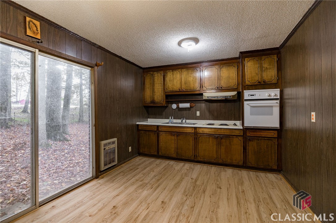 3328 Brockton Road Jefferson, GA 30549 - Photo 11 of 34