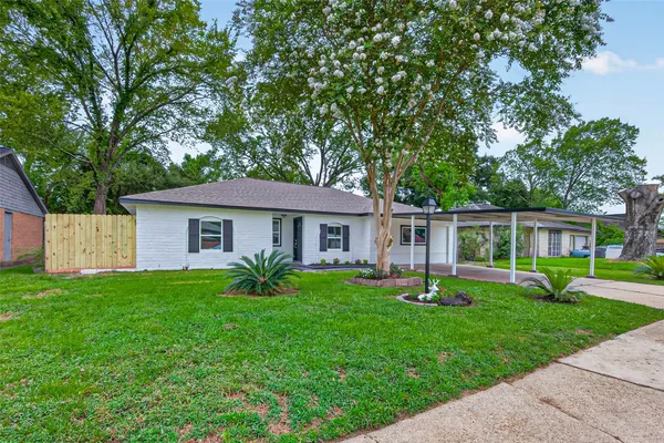 $282,000 | 6418 Standing Oaks Drive, Houston, TX 77050